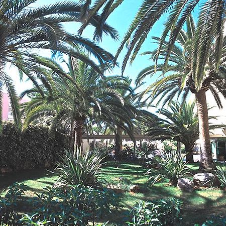 Hotel Palmira Isabela サンタ・ポンサ エクステリア 写真